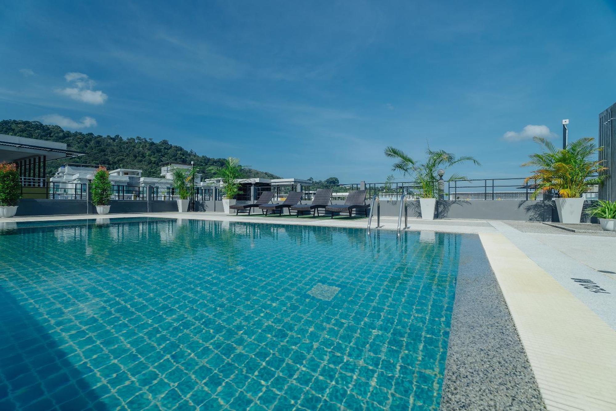 Di Yana Patong Hotel Bagian luar foto