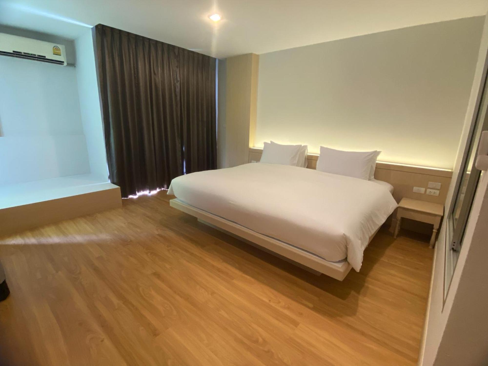 Di Yana Patong Hotel Bagian luar foto